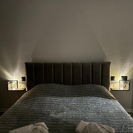 Am Apartment Тирана Екстериор снимка