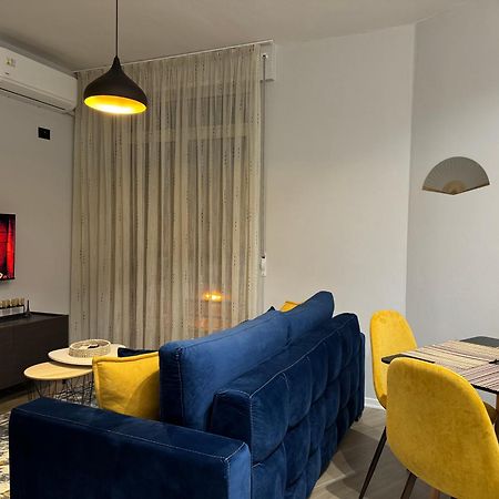 Am Apartment Тирана Екстериор снимка