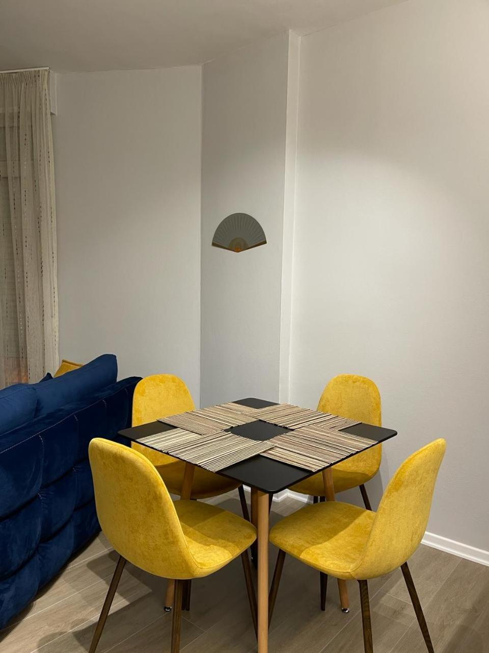 Am Apartment Тирана Екстериор снимка