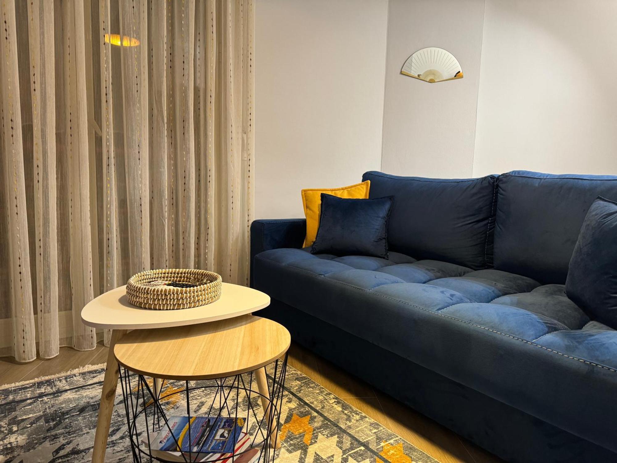 Am Apartment Тирана Екстериор снимка