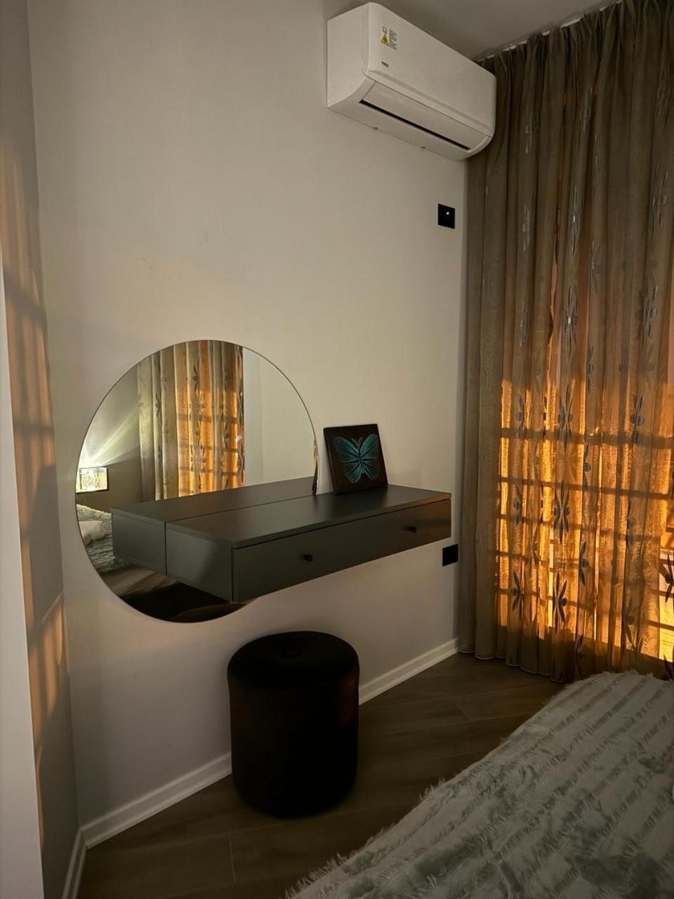 Am Apartment Тирана Екстериор снимка